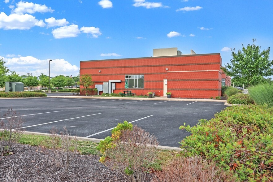 More Photos Of 1000 S US Highway 31, Greenwood Medical For Sale