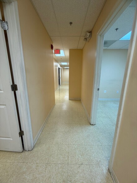 More Photos Of 10260-10268 Baltimore National Pike, Ellicott City Unknown For Lease