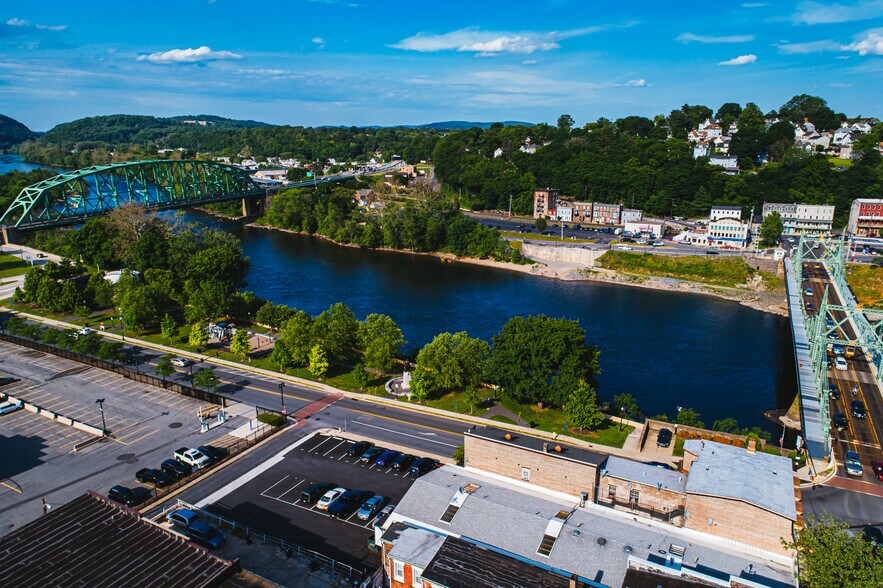 More Photos Of 12 Union Sq, Phillipsburg Auto Repair For Sale