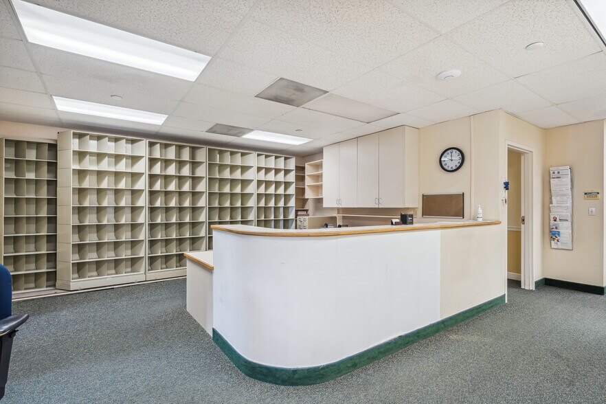 More Photos Of 850 Brainard Rd, Highland Heights Medical For Lease
