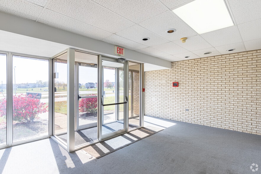 More Photos Of 2650-2680B Indian Ripple Rd, Beavercreek Unknown For Lease