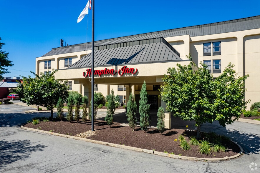 More Photos Of 210 Executive Dr, Cranberry Township Hotel For Sale