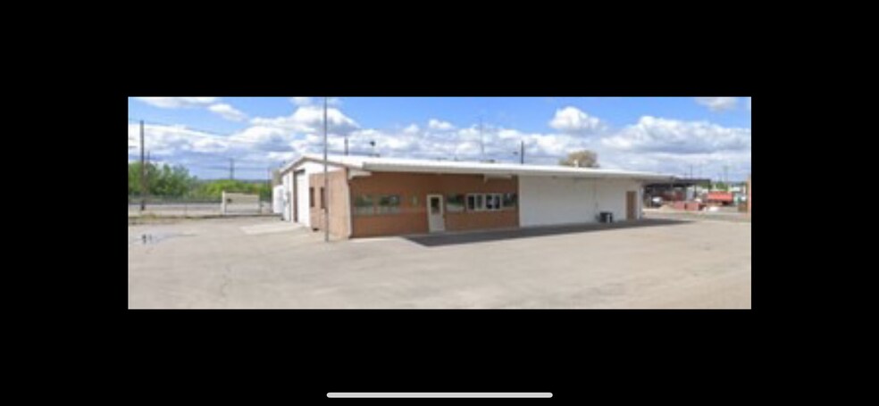 More Photos Of 315 W Commercial St, Weiser Warehouse For Sale