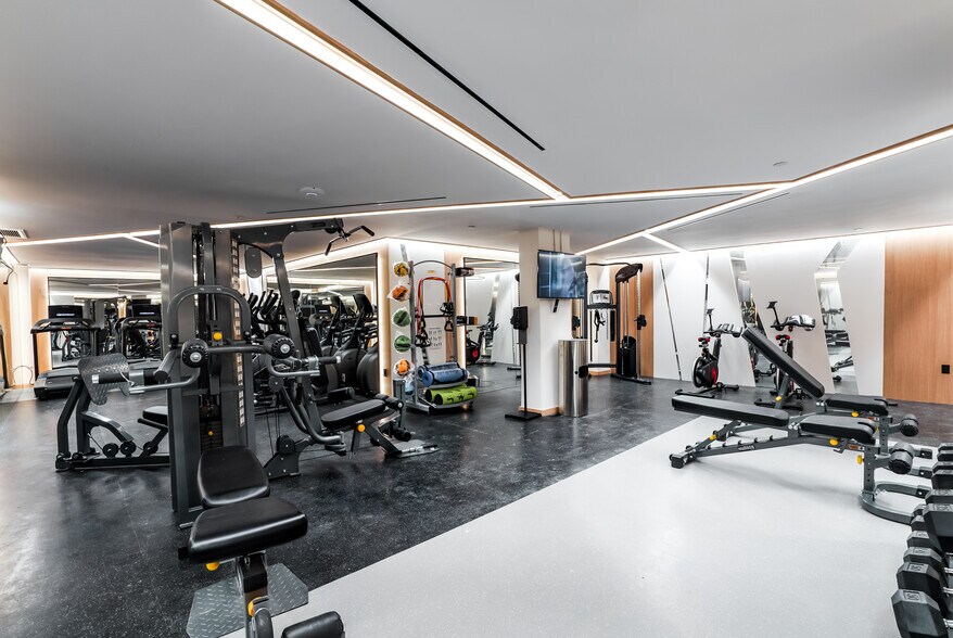 More Photos Of 815-823 Flatbush Ave, Brooklyn Apartments For Sale