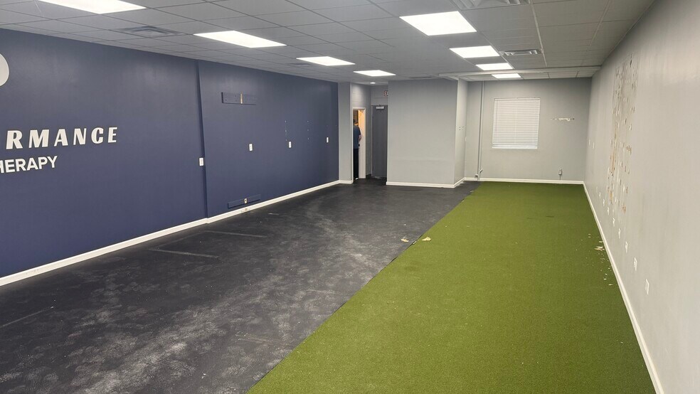 More Photos Of 2474-2486 Orchard Lake Rd, Keego Harbor Unknown For Lease