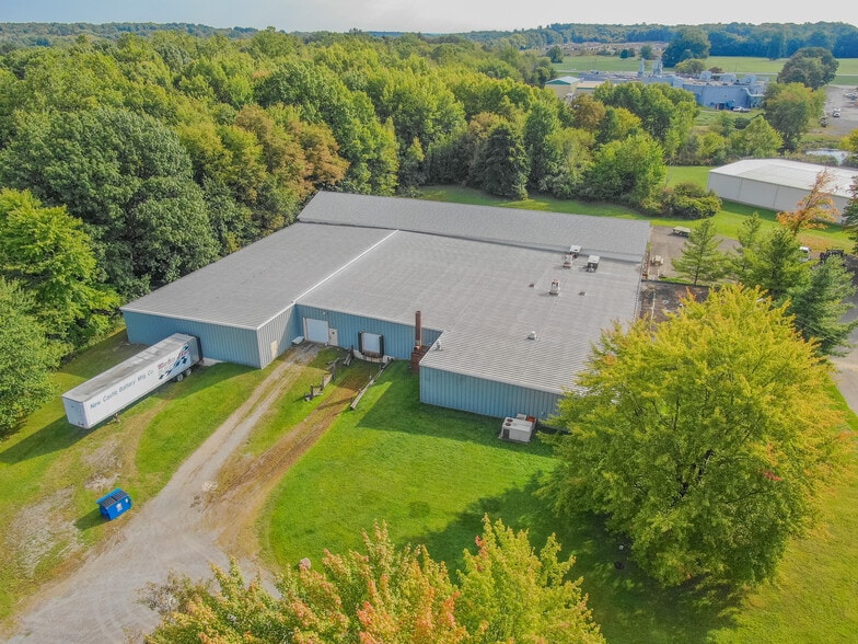 More Photos Of 657 Northgate Cir, New Castle Warehouse For Sale