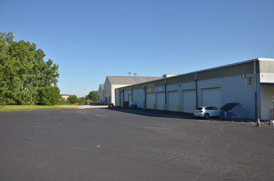 More Photos Of 3000 S Shelby St, Indianapolis Warehouse For Lease