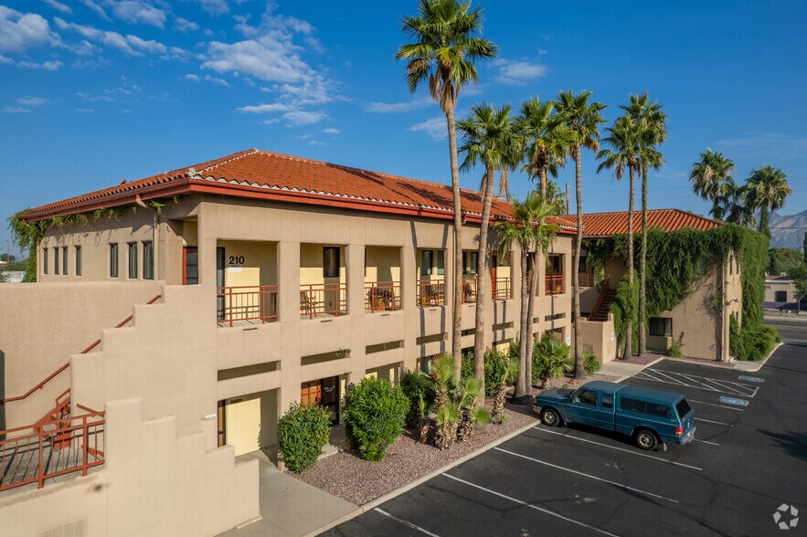 More Photos Of 5210 E Pima St, Tucson Office For Lease