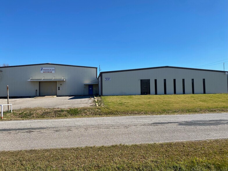 More Photos Of 2828 3rd Ave South, Texas City Warehouse For Lease