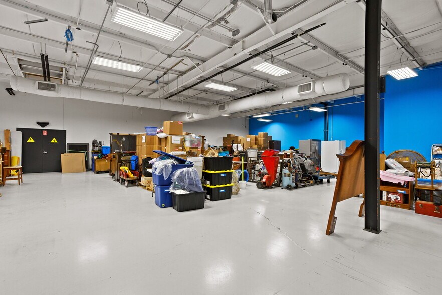 More Photos Of 340 Interstate Blvd, Greenville Warehouse For Sale