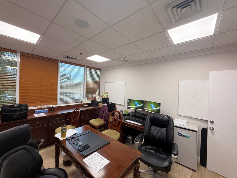 More Photos Of 2141 S Alternate A1A Hwy, Jupiter Medical For Sale