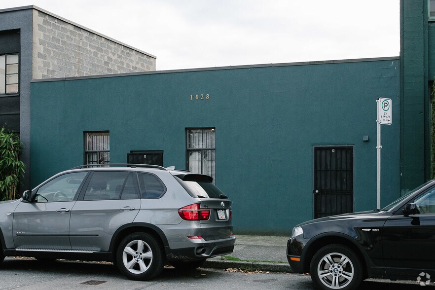 More Photos Of 1628 Pandora St, Vancouver Flex For Lease
