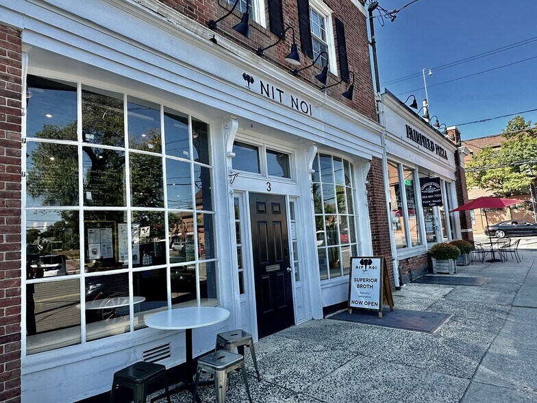More Photos Of 3 Strickland Rd, Cos Cob Freestanding For Lease