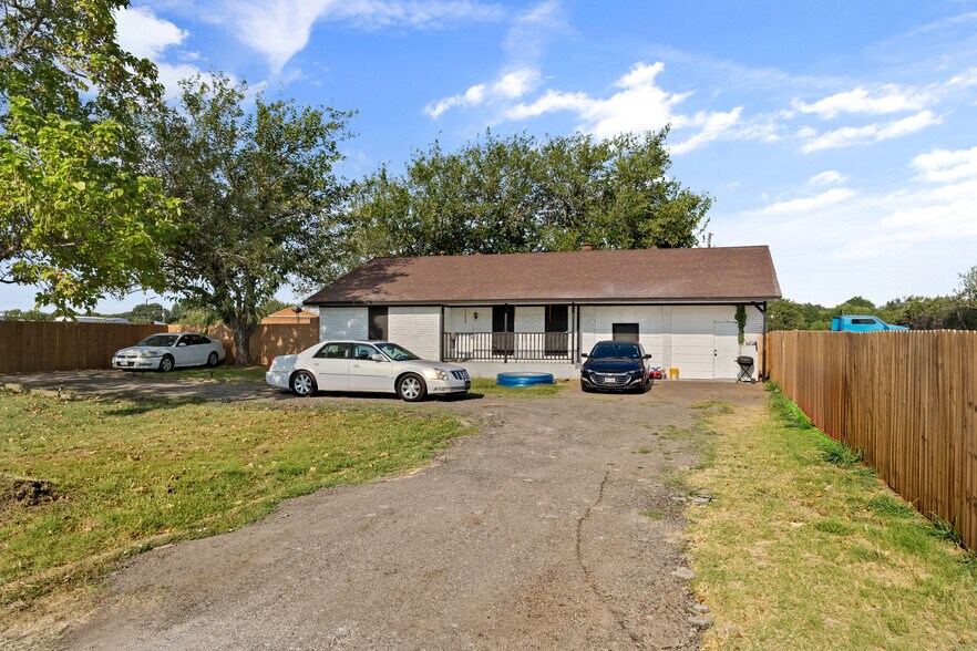 More Photos Of 1241 Narrow Ln, Red Oak Land For Sale
