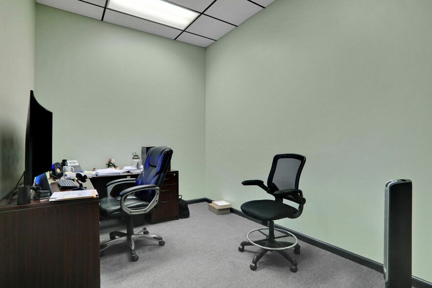 More Photos Of 12428 San Jose Blvd, Jacksonville Office For Sale