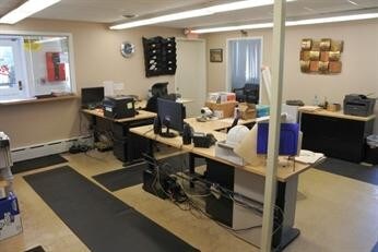 More Photos Of 1 Reisner Way, Clinton Manufacturing For Lease