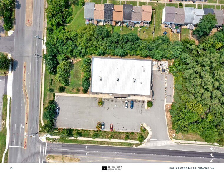 More Photos Of 5210 Wilkinson Rd, Richmond Supermarket For Sale