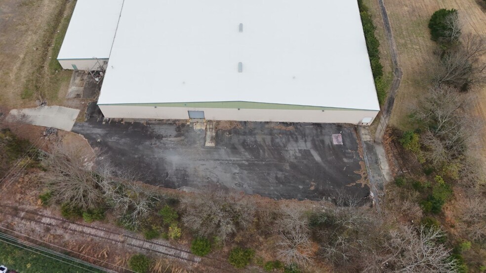 More Photos Of 1953 Langston St, Rock Hill Distribution For Lease