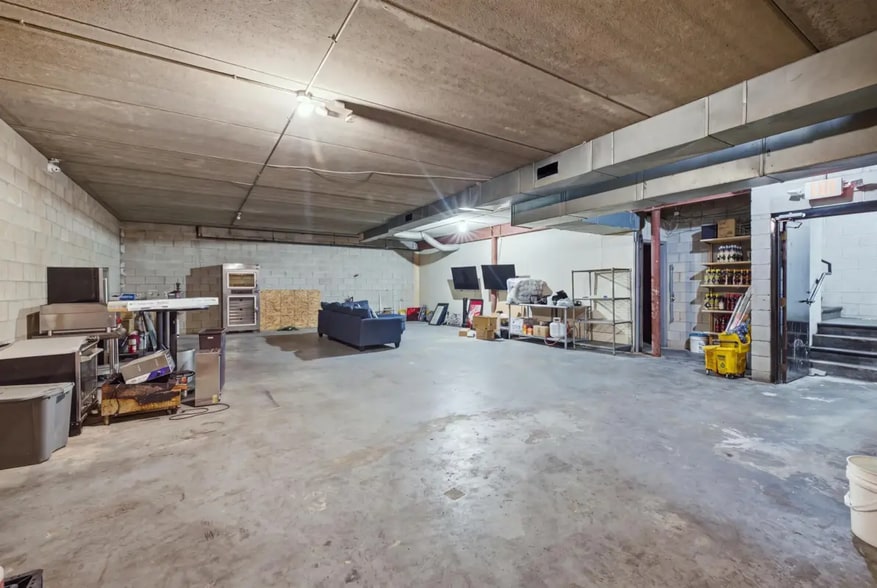 More Photos Of 8775 N 107th St, Milwaukee Restaurant For Sale