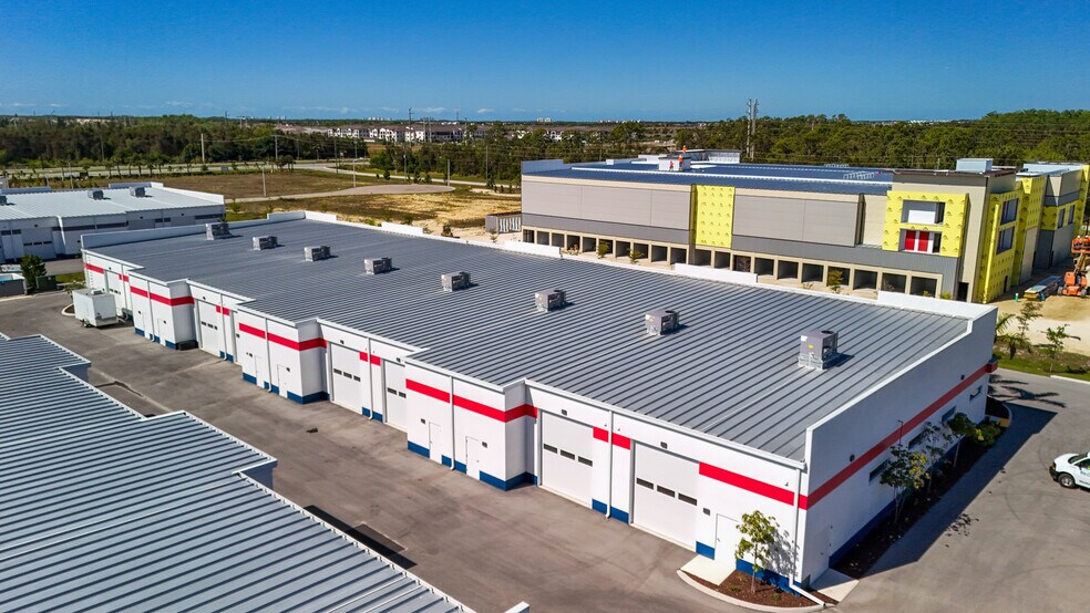 More Photos Of 16350 Innovation Ln, Fort Myers Light Distribution For Lease