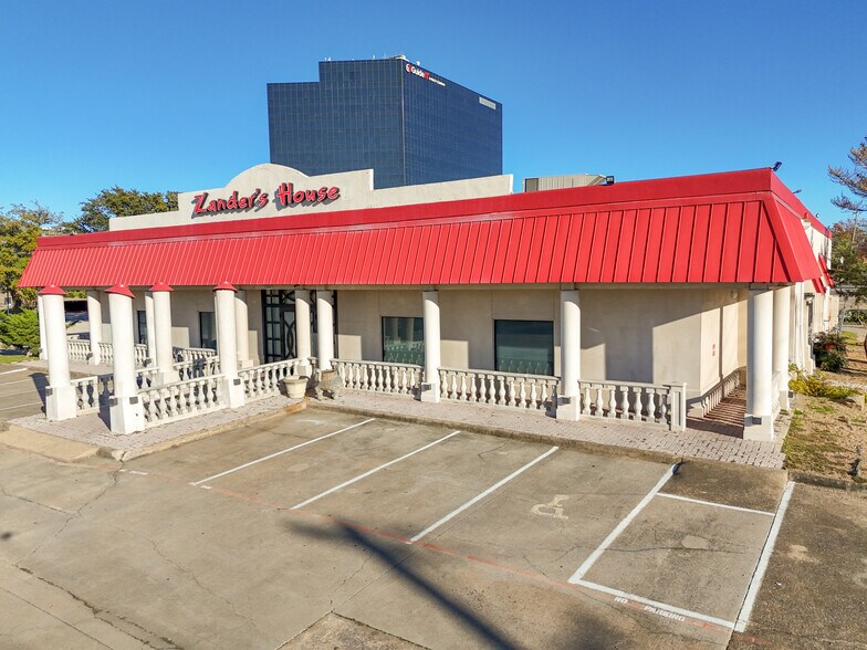 More Photos Of 2300 N Central Expy, Plano Restaurant For Sale