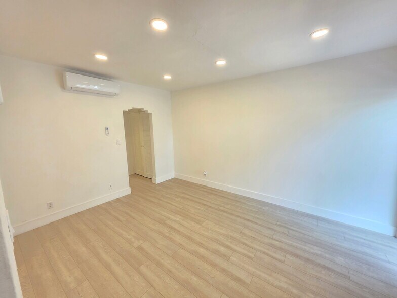 More Photos Of 560 NE 15th Ave, Fort Lauderdale Apartments For Sale