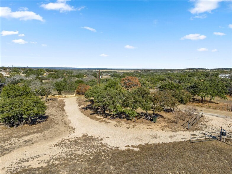 More Photos Of 272 Rocky Road, Johnson City Specialty For Sale