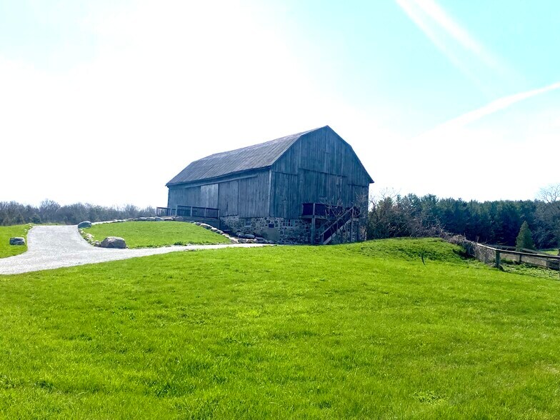 More Photos Of 17900 Dufferin St, Newmarket Land For Sale