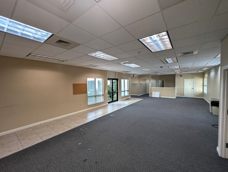 More Photos Of 1991 74th Ave, Vero Beach Office For Lease