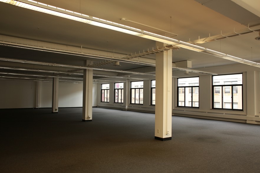 More Photos Of 419-425 Wabasha St N, Saint Paul Loft Creative Space For Sale