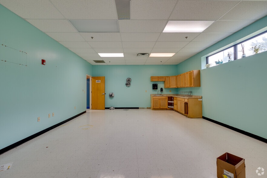 More Photos Of 280 S Memorial Dr, Tulsa Schools For Sale