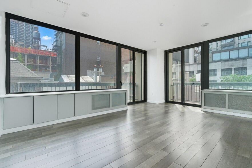 More Photos Of 300-304 E 59th St, New York Apartments For Lease