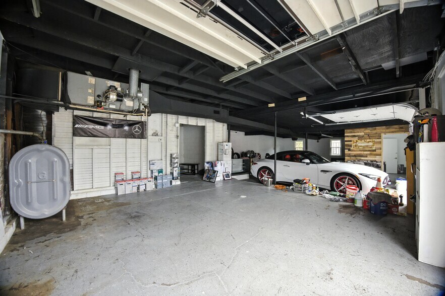 More Photos Of 83 Limekiln Pike, Glenside Storefront Retail Residential For Sale