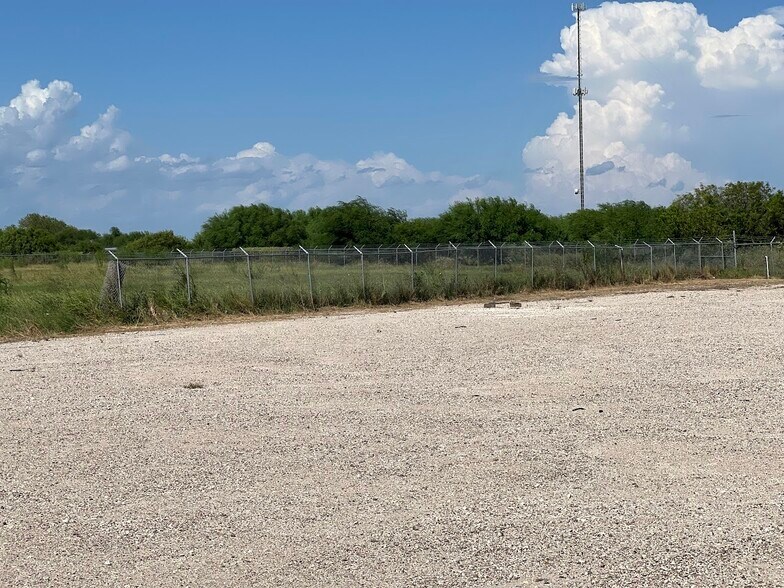 More Photos Of 4136 Interstate Highway 37, Odem Truck Terminal For Sale