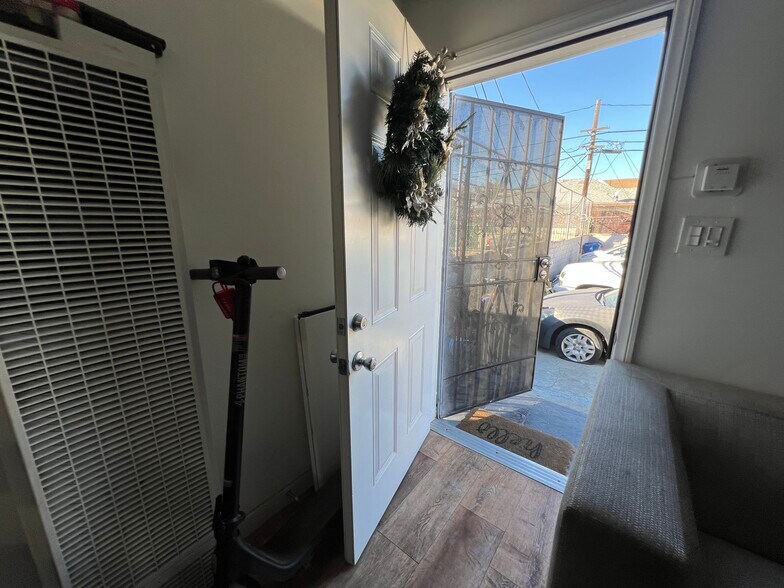 More Photos Of 4071 S Main St, Los Angeles Storefront Retail Residential For Sale