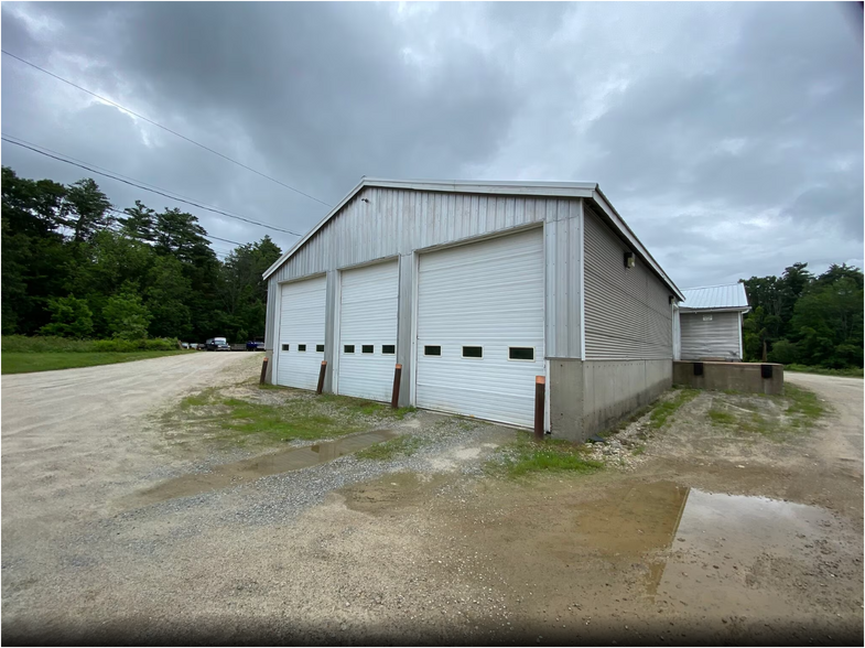 More Photos Of 212 Depot Rd, Auburn Light Distribution For Sale