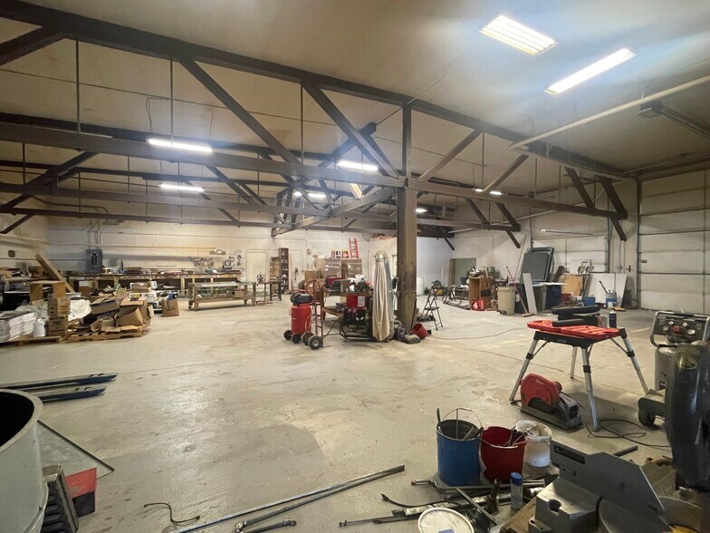 More Photos Of 1006 Aultman St, Ely Office For Sale