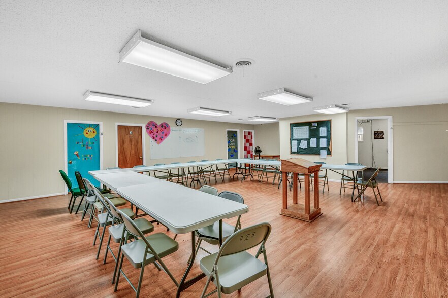 More Photos Of 1212 & 1214 N Business 287, Decatur Land For Sale