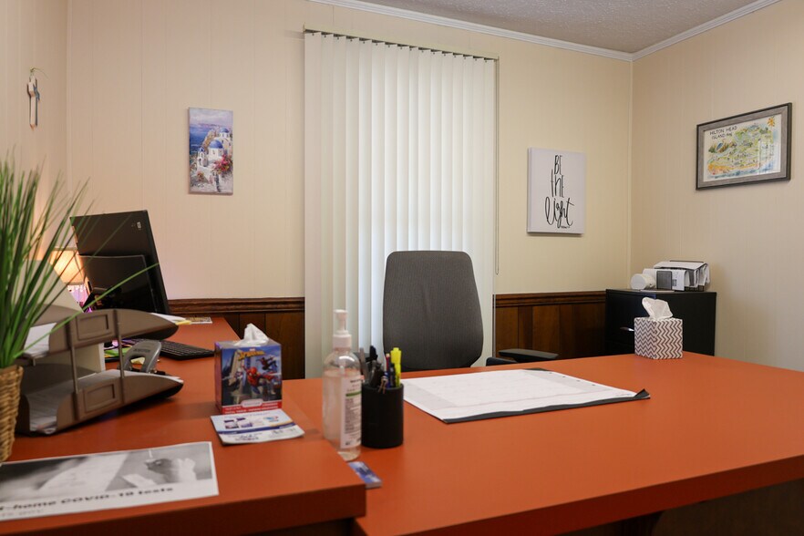 More Photos Of 1616 Blountville Blvd, Blountville Office Residential For Sale