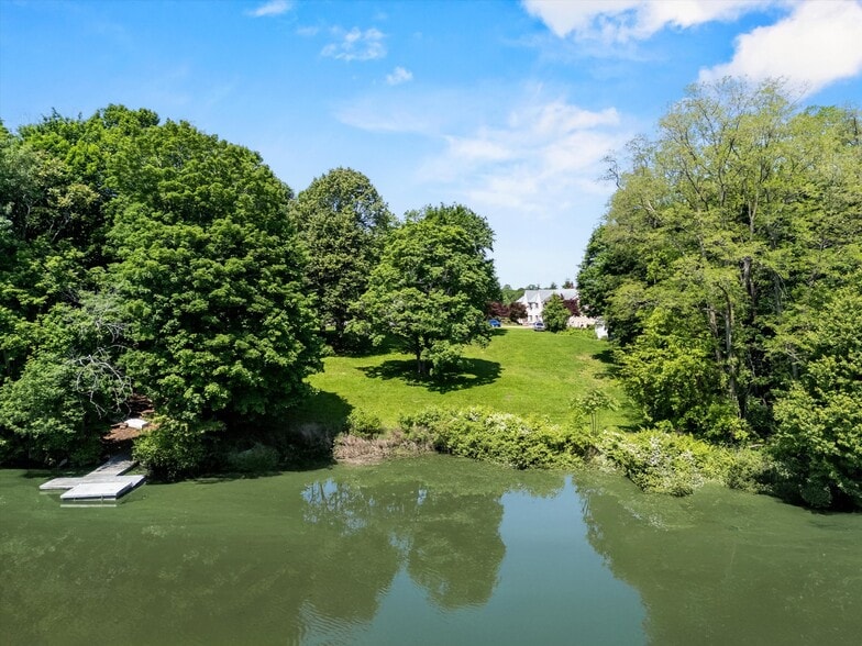 More Photos Of 1860 E Main St, Mohegan Lake Land For Sale