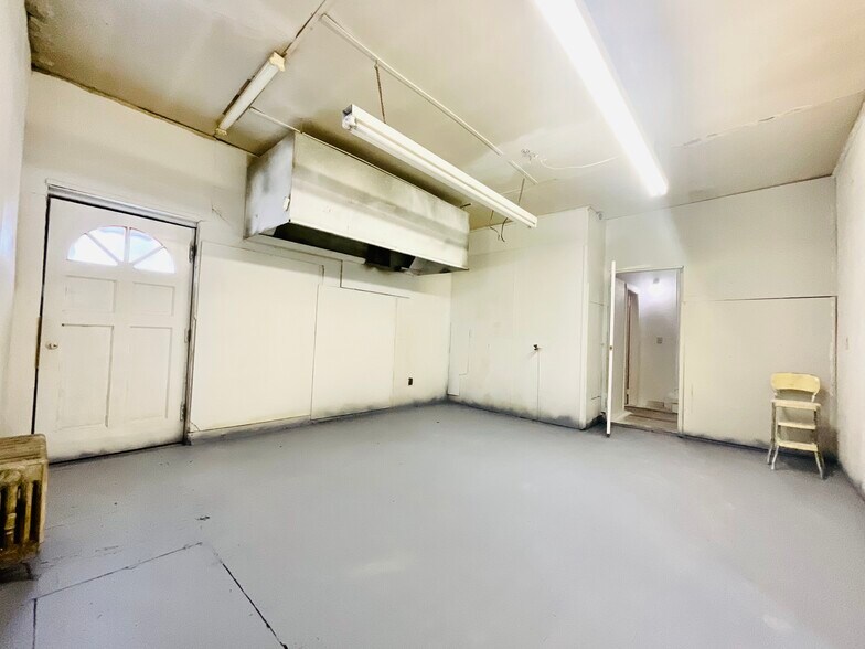 More Photos Of 334 Columbus Ave, Pittsfield Warehouse For Sale