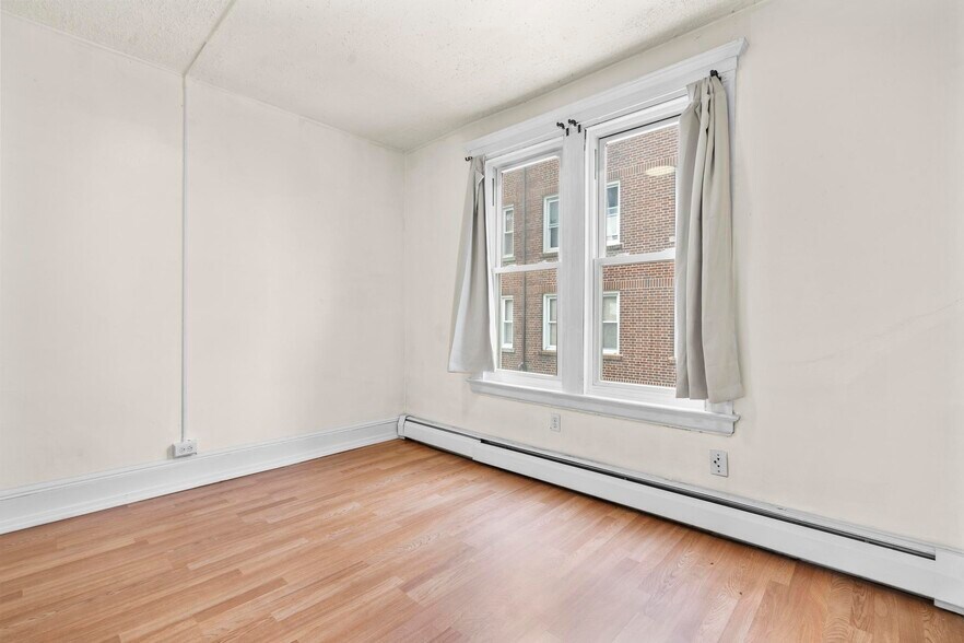 More Photos Of , Waterbury Multifamily For Sale