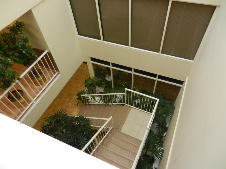 More Photos Of 1111 12th St, Key West Medical For Lease