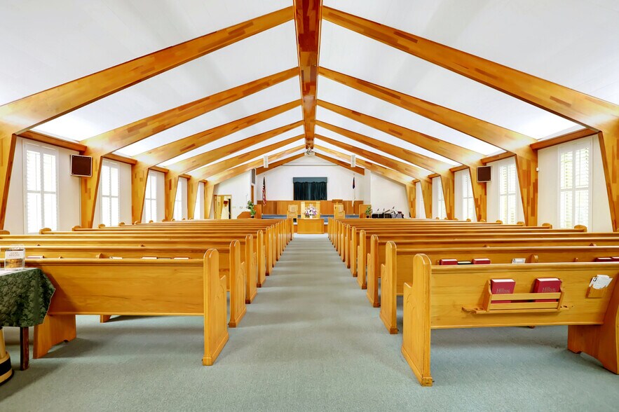 More Photos Of 1792 N Parkway, Memphis Religious Facility For Sale