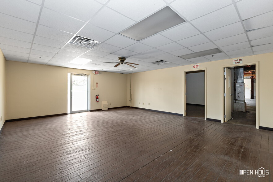 More Photos Of 2200 5th St, Wichita Falls Warehouse For Sale