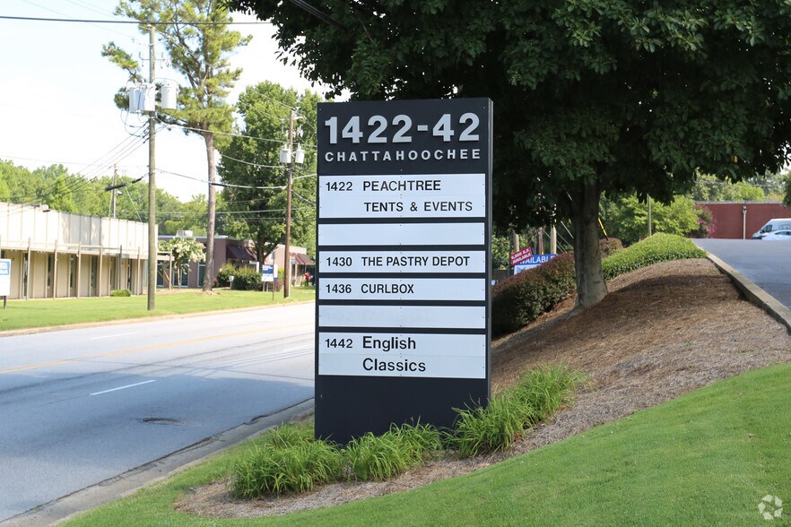 More Photos Of 1422-1442 Chattahoochee Ave NW, Atlanta Warehouse For Lease