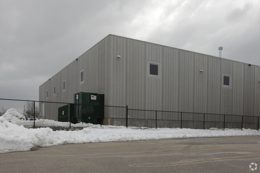 More Photos Of 135 Pony Dr, Newmarket Warehouse For Lease