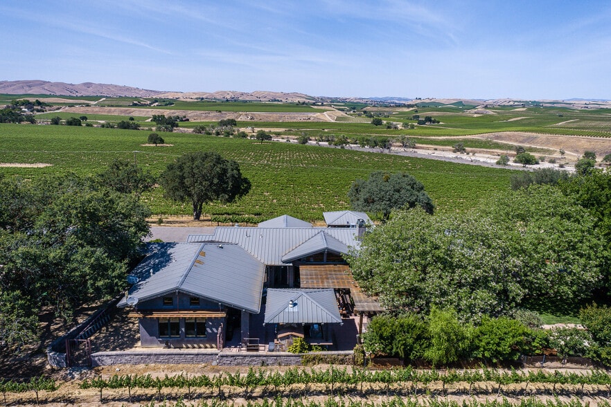 More Photos Of 7790 Airport Rd, Paso Robles Land For Sale