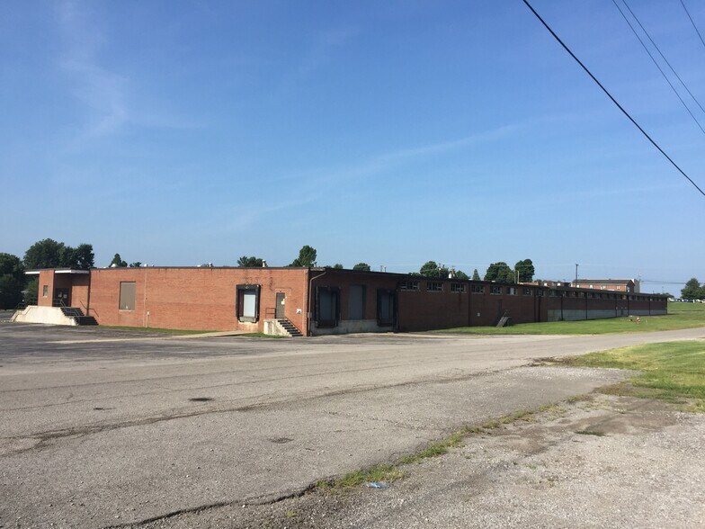 More Photos Of 1020 Hustonville Rd, Danville Warehouse For Lease