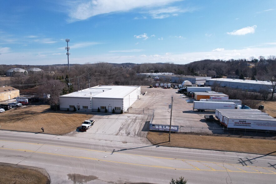 More Photos Of 1480 N Springdale Rd, Waukesha Industrial For Lease
